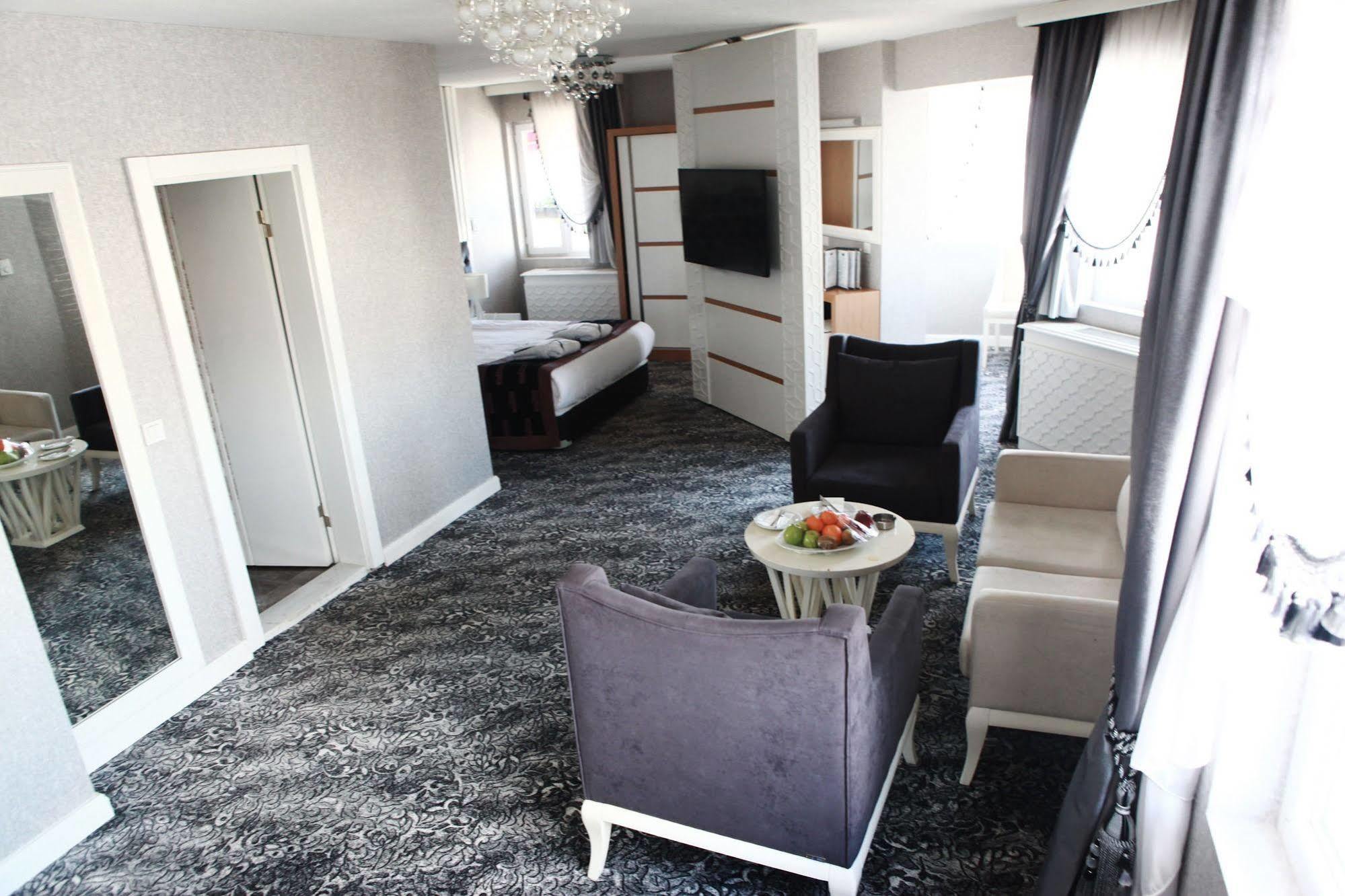 Manhattan Hotel Ankara Ngoại thất bức ảnh