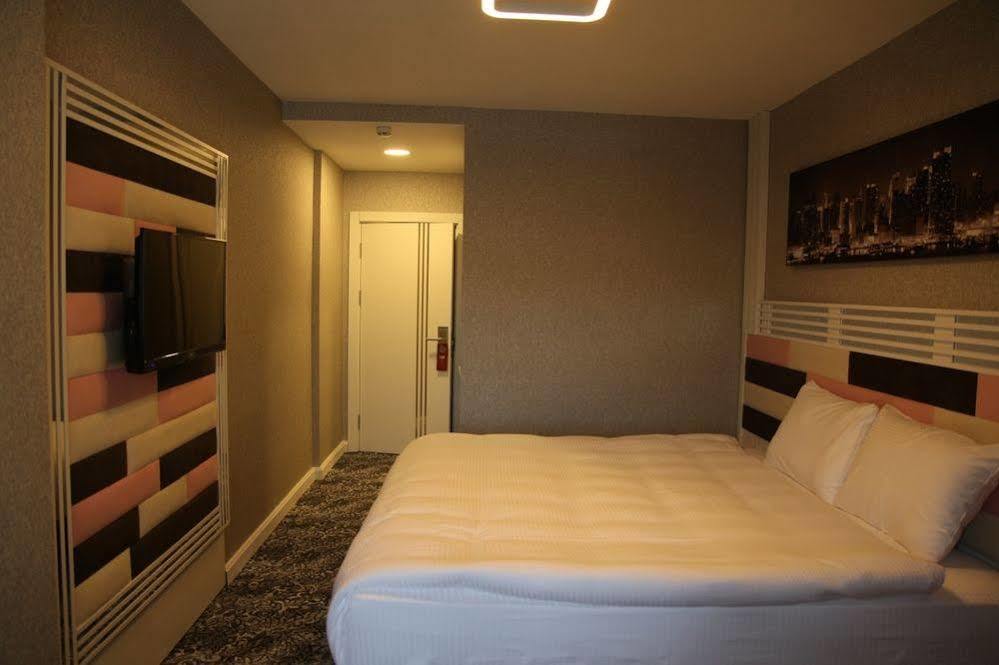 Manhattan Hotel Ankara Ngoại thất bức ảnh