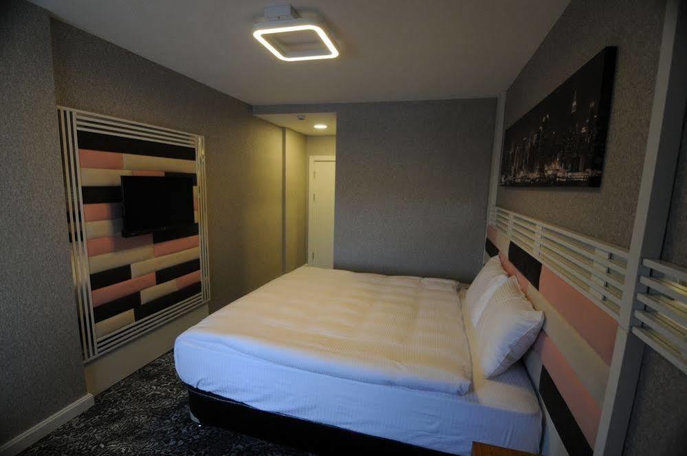 Manhattan Hotel Ankara Ngoại thất bức ảnh