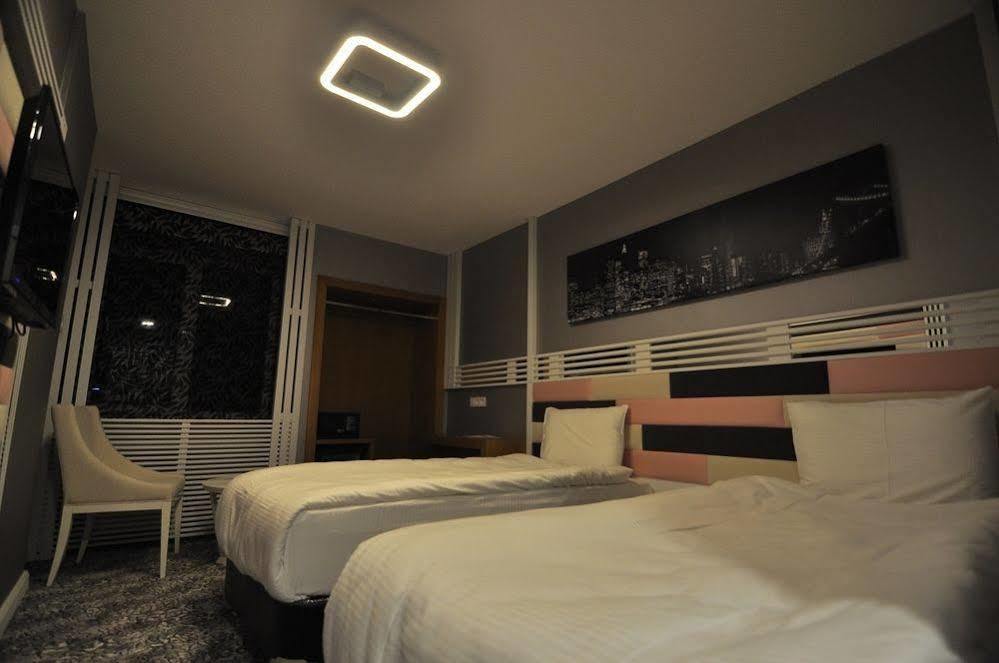 Manhattan Hotel Ankara Ngoại thất bức ảnh