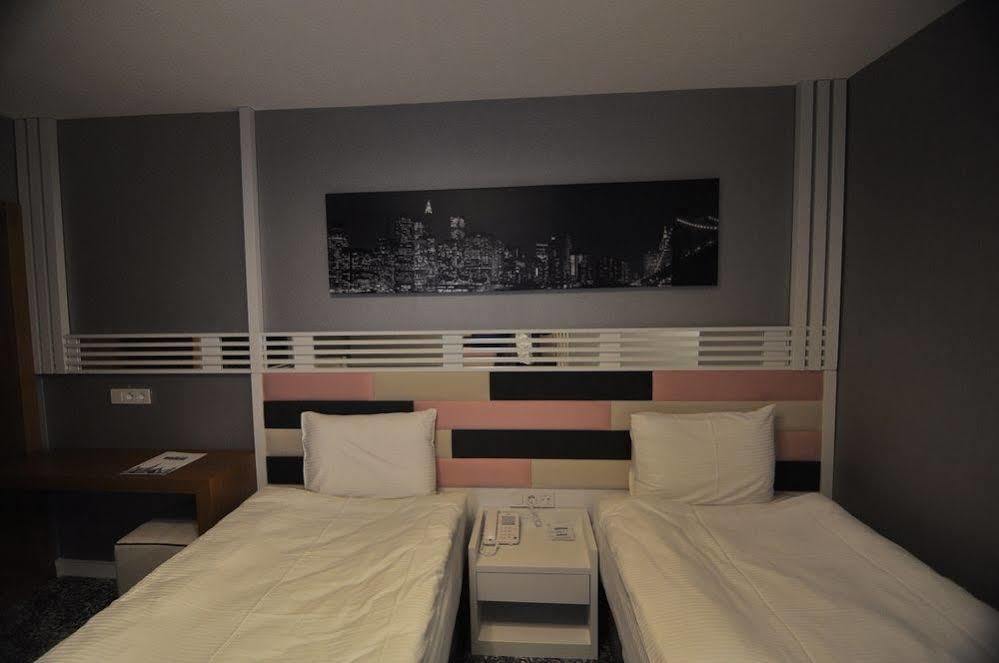 Manhattan Hotel Ankara Ngoại thất bức ảnh